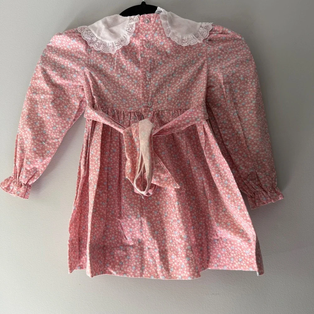 Vintage Smocked Floral Dress Girls Toddler Pink Lace Collar‎ Long Sleeve